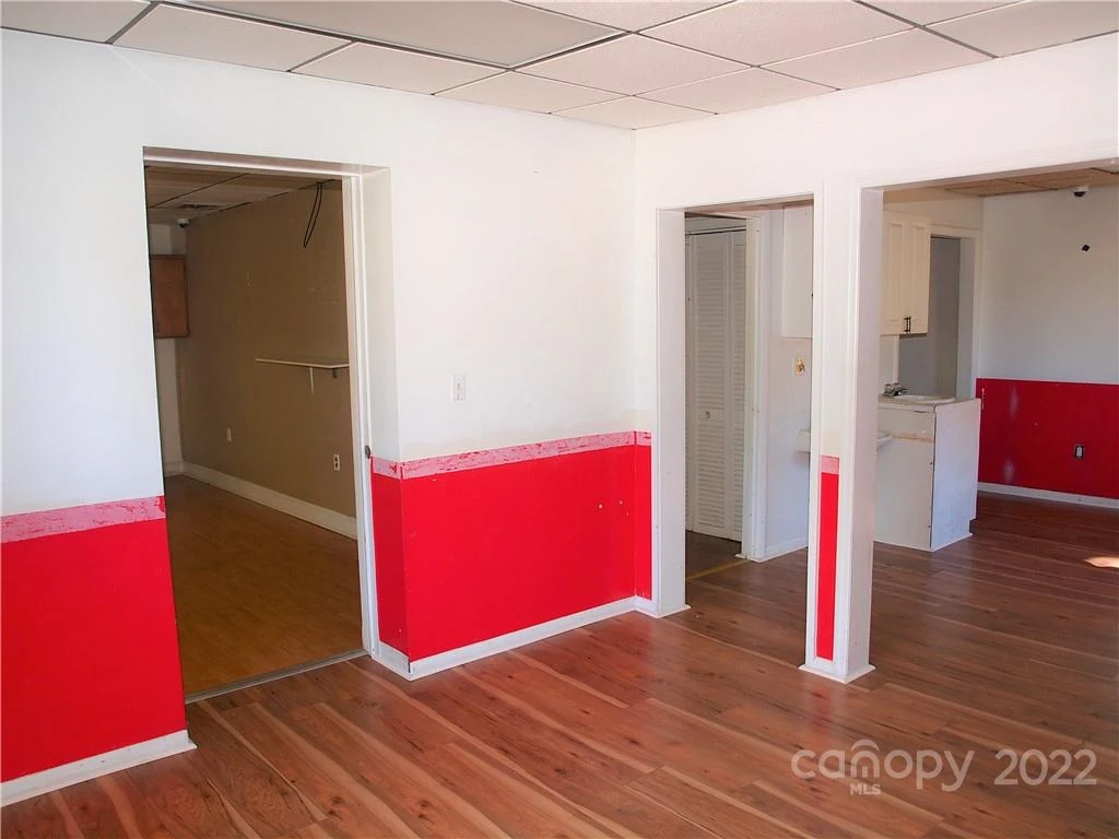 1521 Sulphur Springs Road - Photo 9