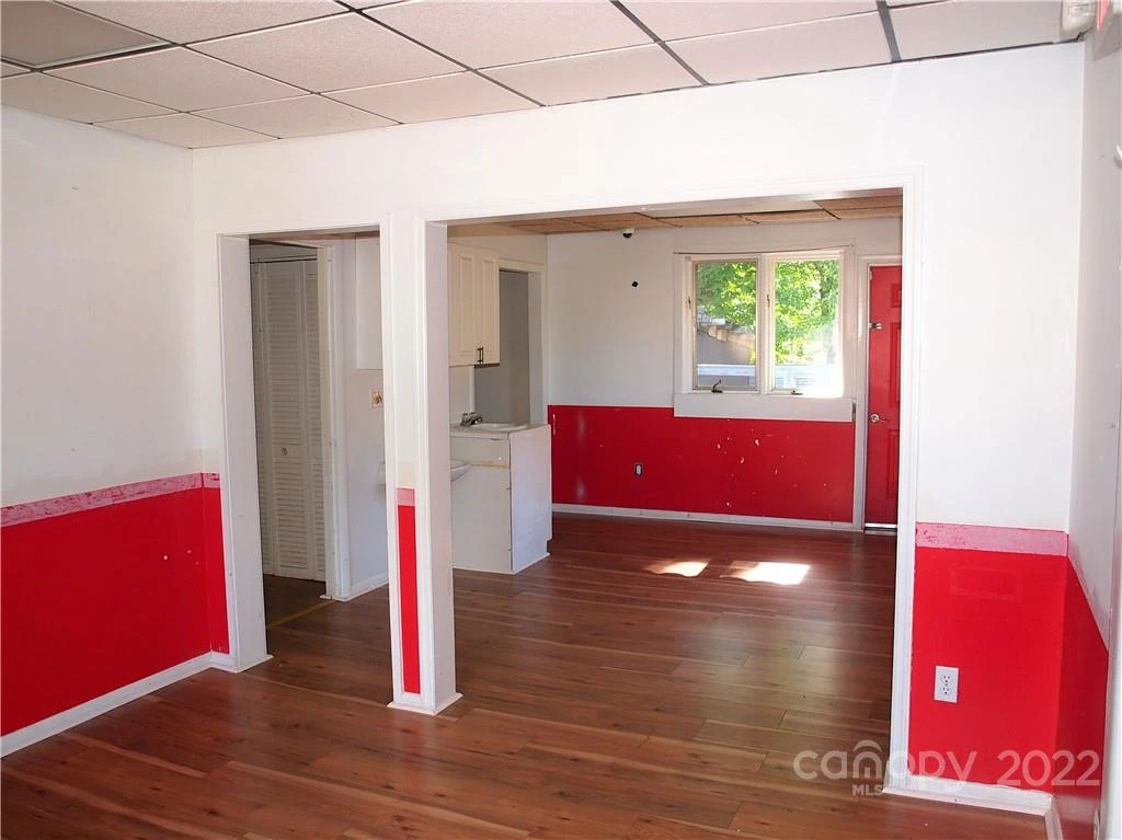 1521 Sulphur Springs Road - Photo 10