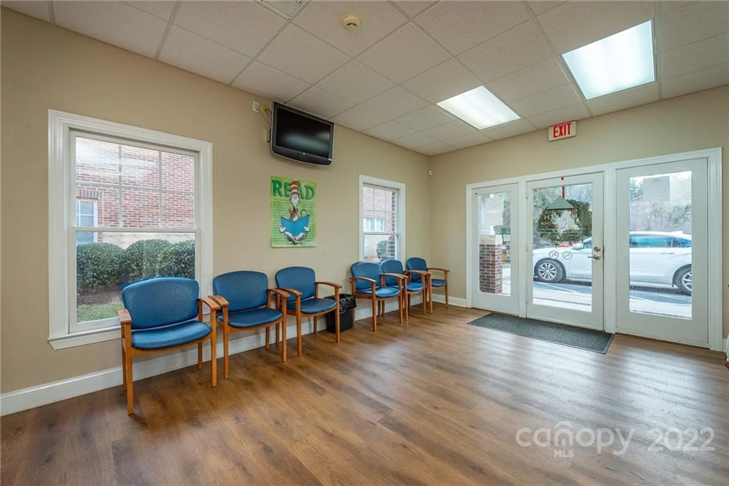 110 A Chadwick Square Court - Photo 3