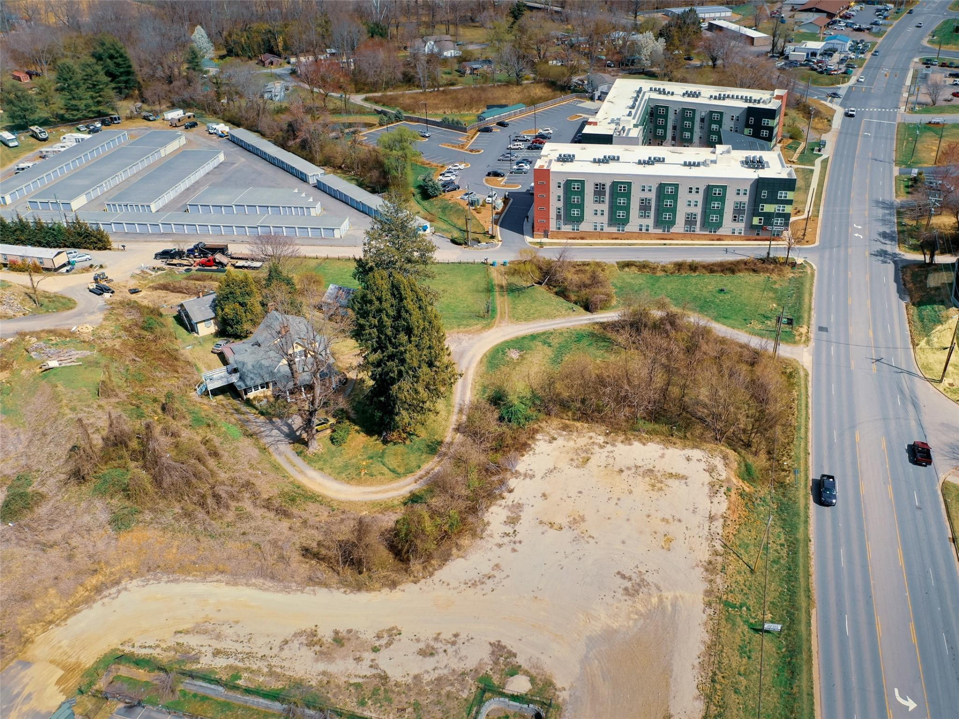 2236 US 70 Highway - Photo 11