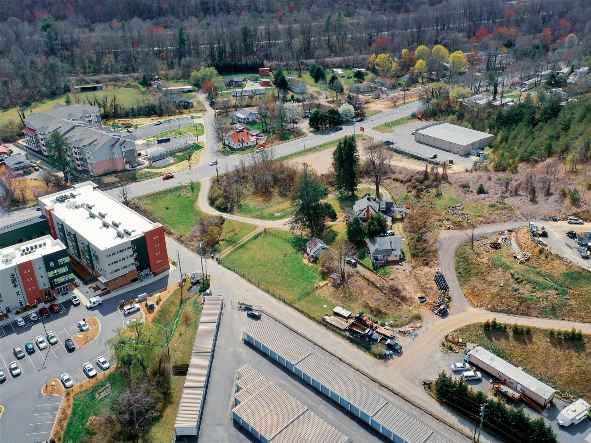 2236 US 70 Highway - Photo 15