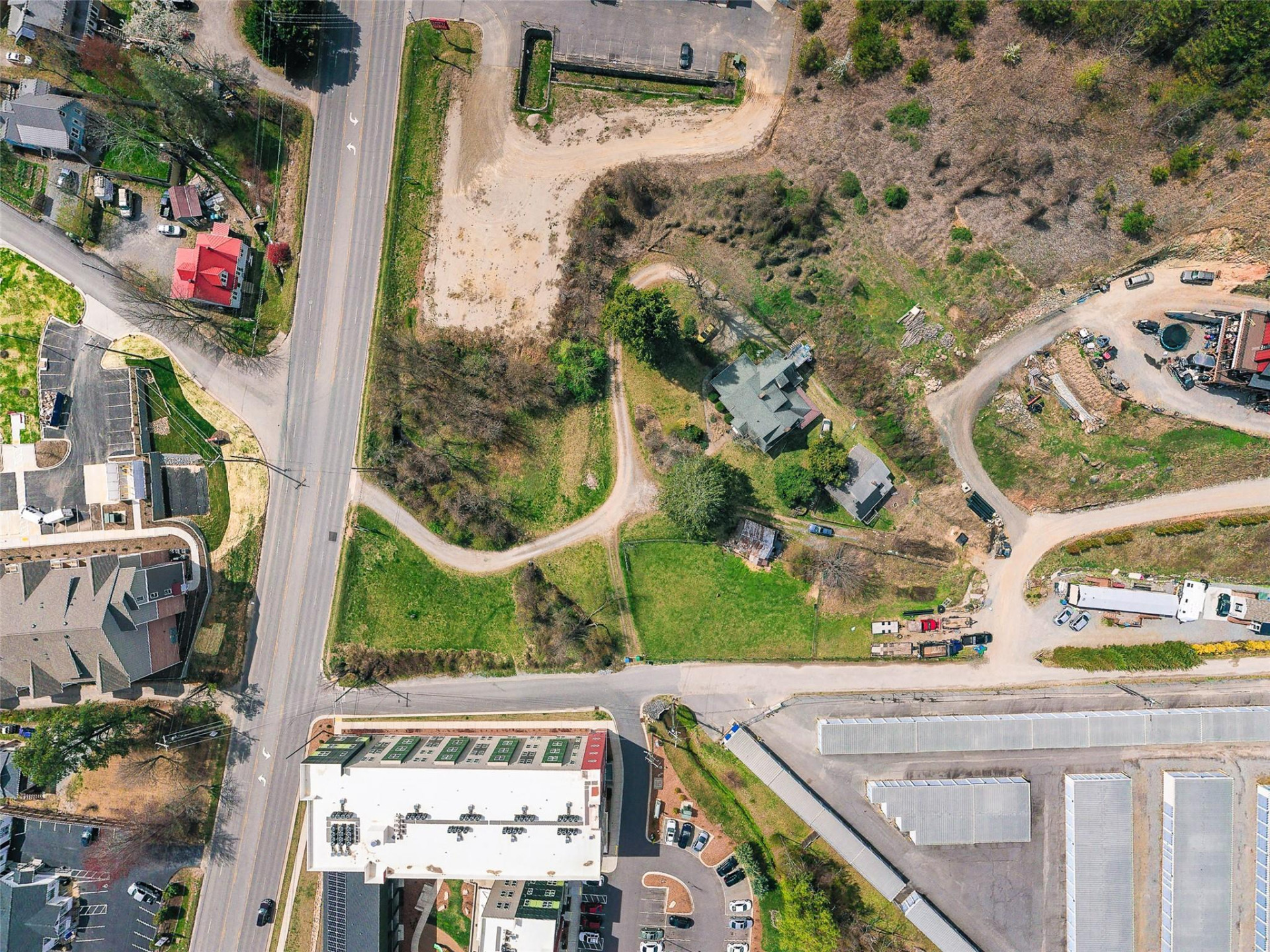 2236 US 70 Highway - Photo 18