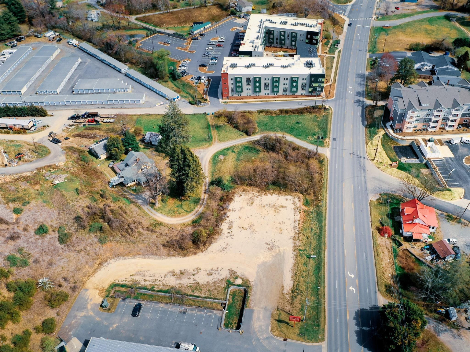 2236 US 70 Highway - Photo 3