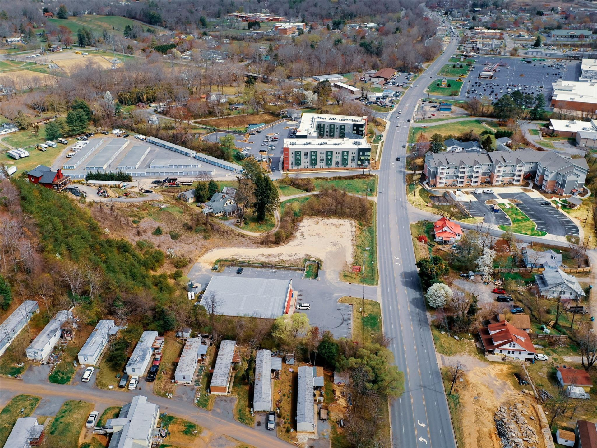 2236 US 70 Highway - Photo 8