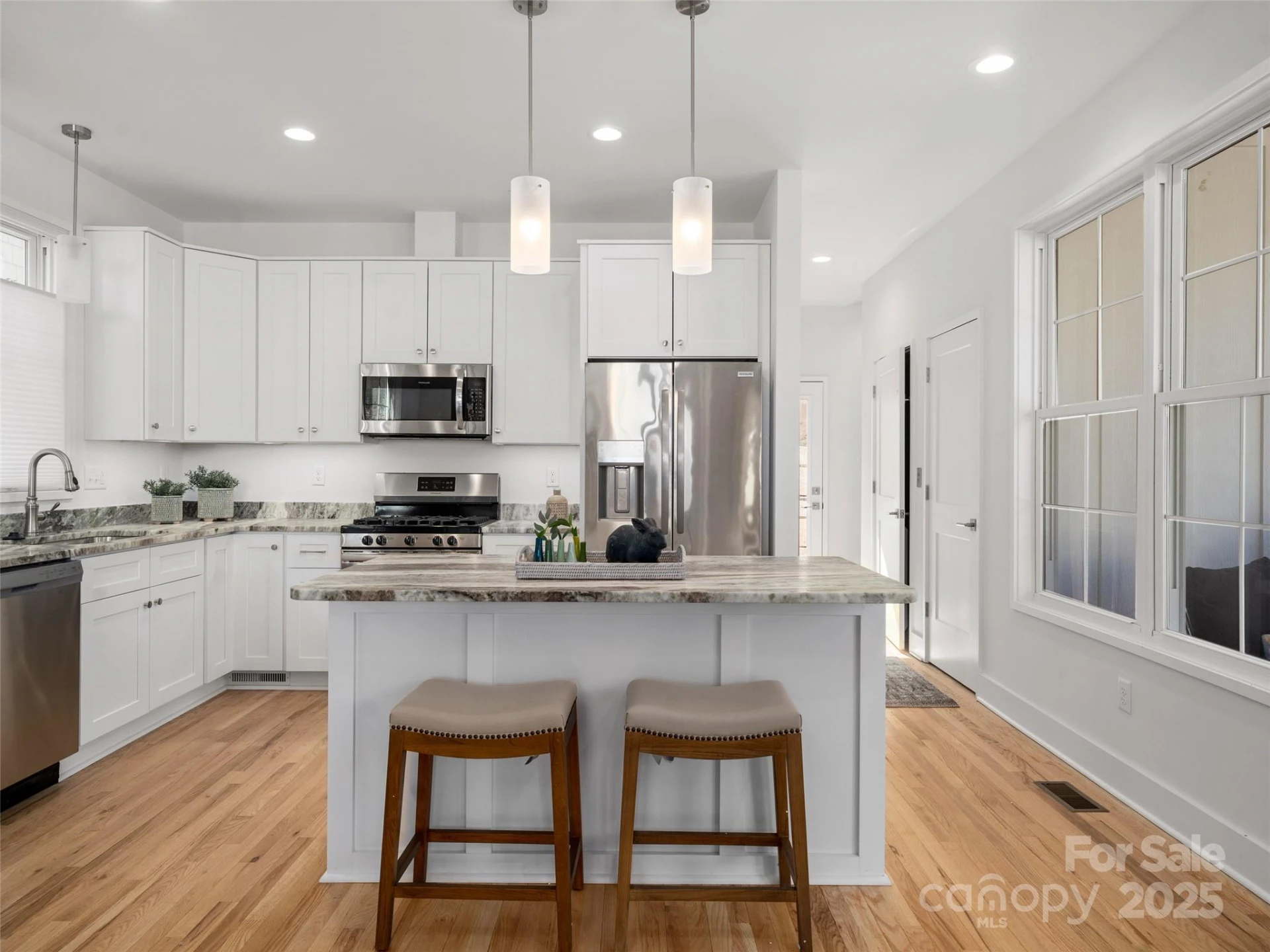 55 Skyvue Court #E - Photo 11