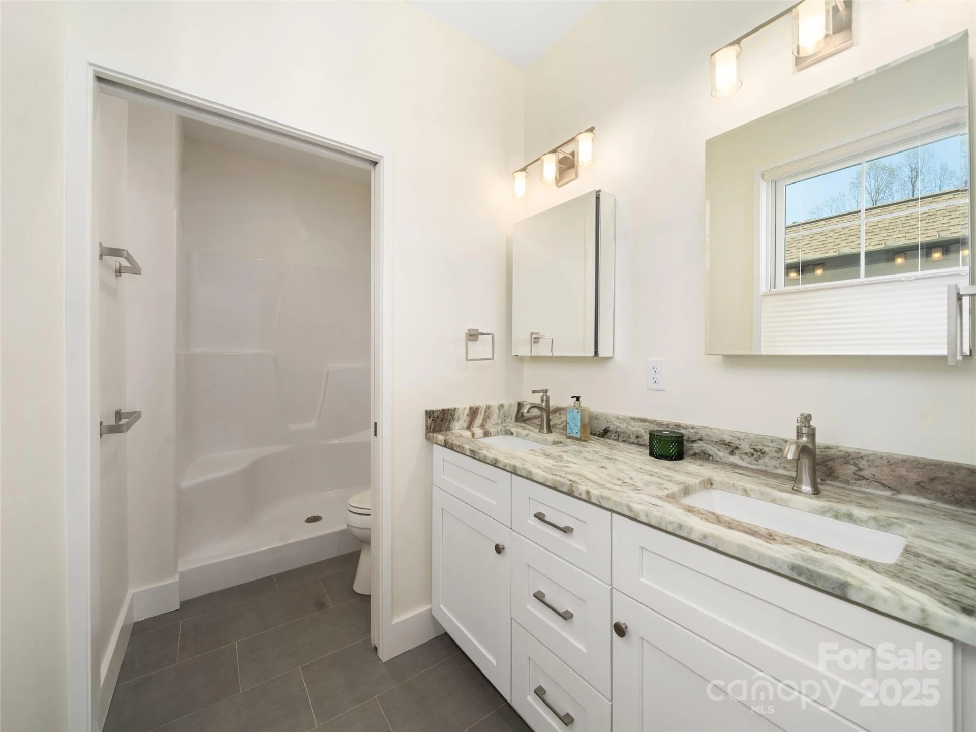 55 Skyvue Court #E - Photo 22