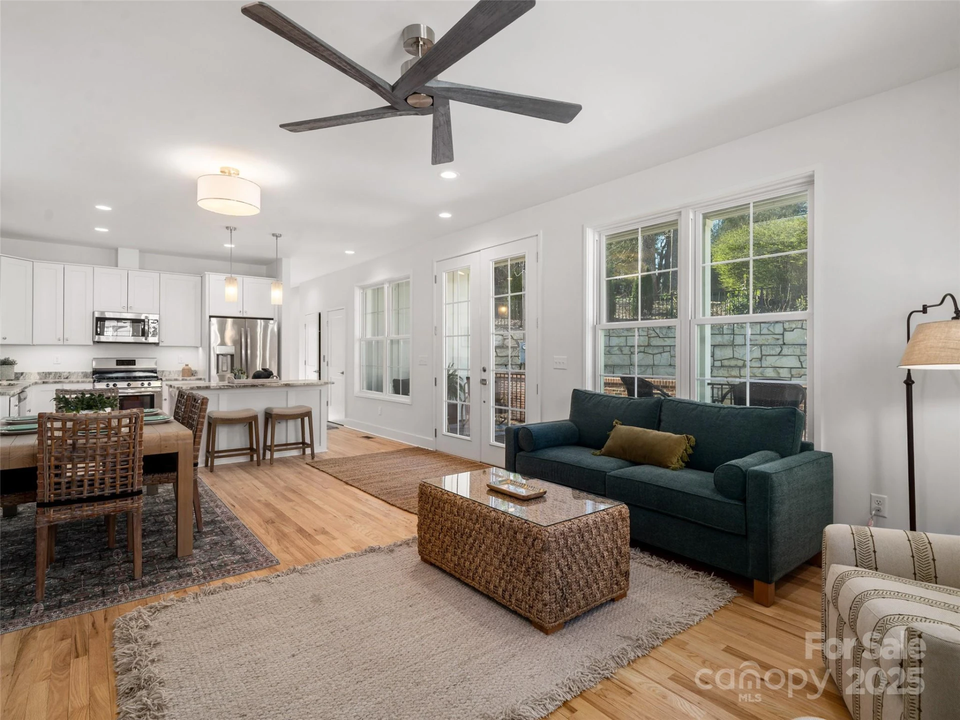 55 Skyvue Court #E - Photo 9