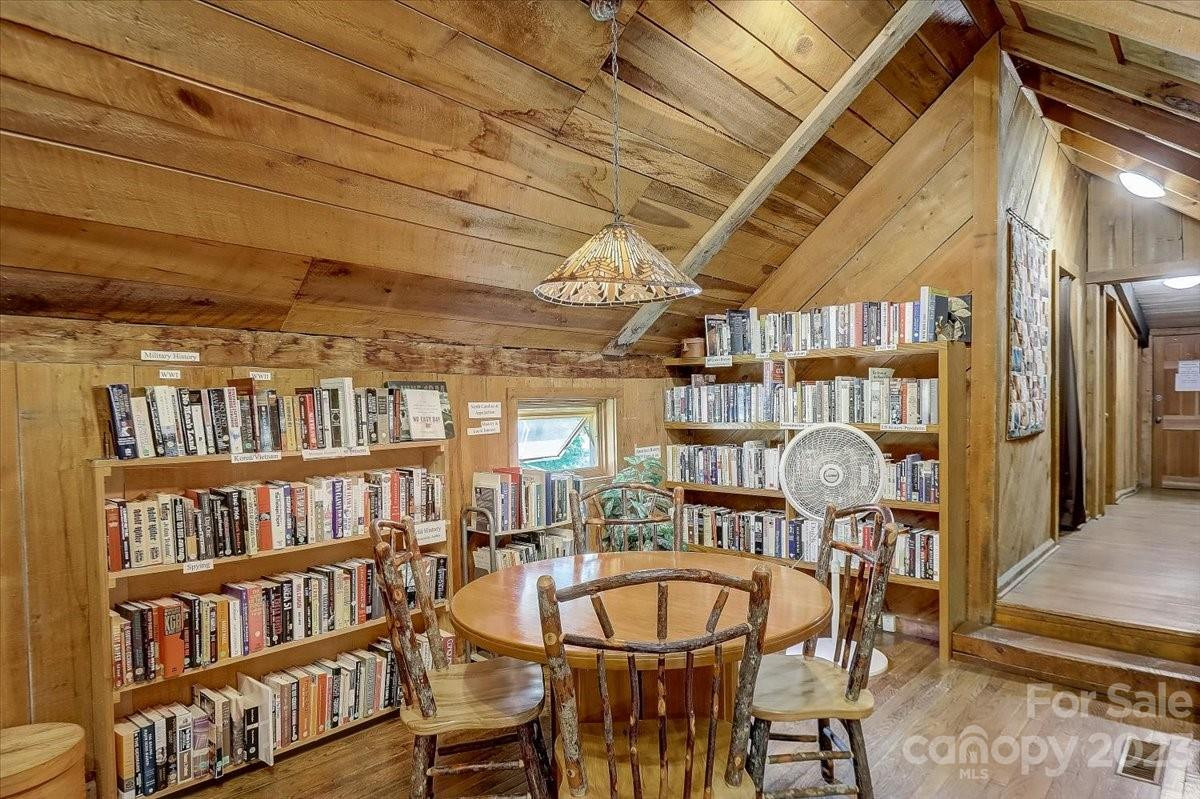 18 Chestnut Village Lane ##18 - Photo 24