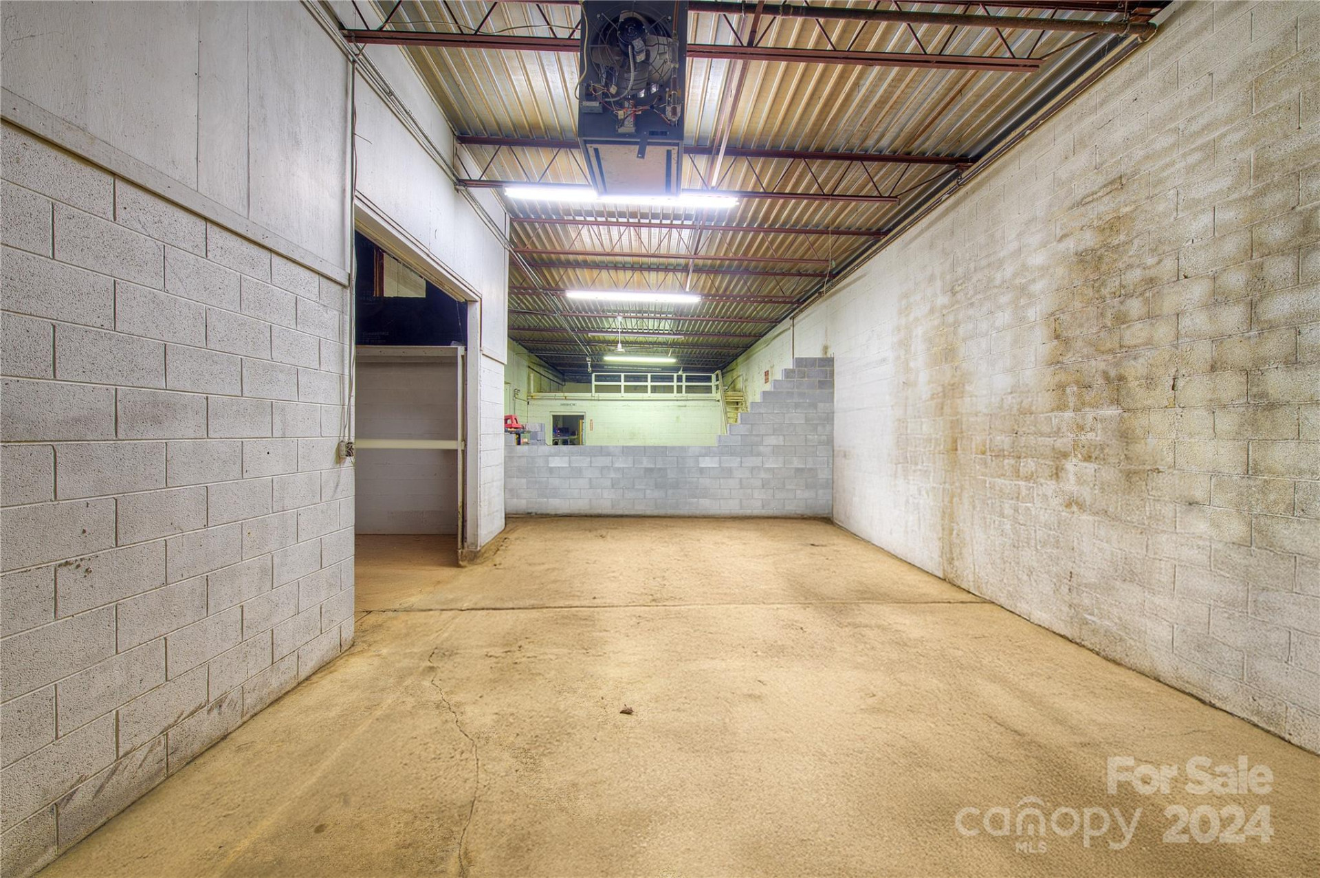 350 Henredon Road - Photo 17