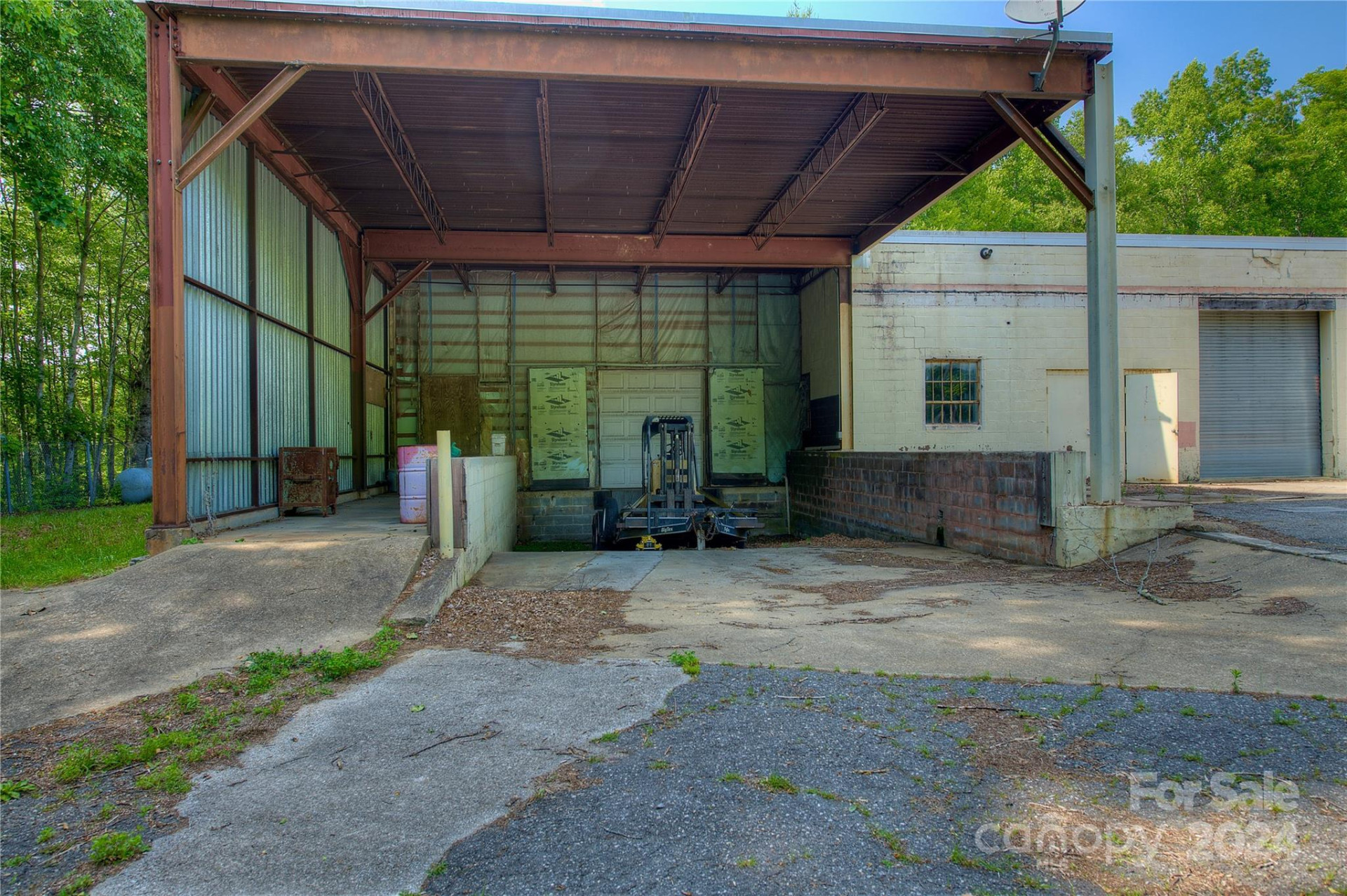 350 Henredon Road - Photo 4