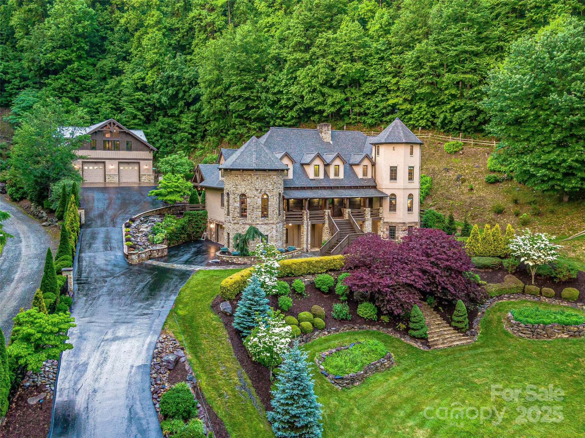 202 Emerald Lane - Photo 4