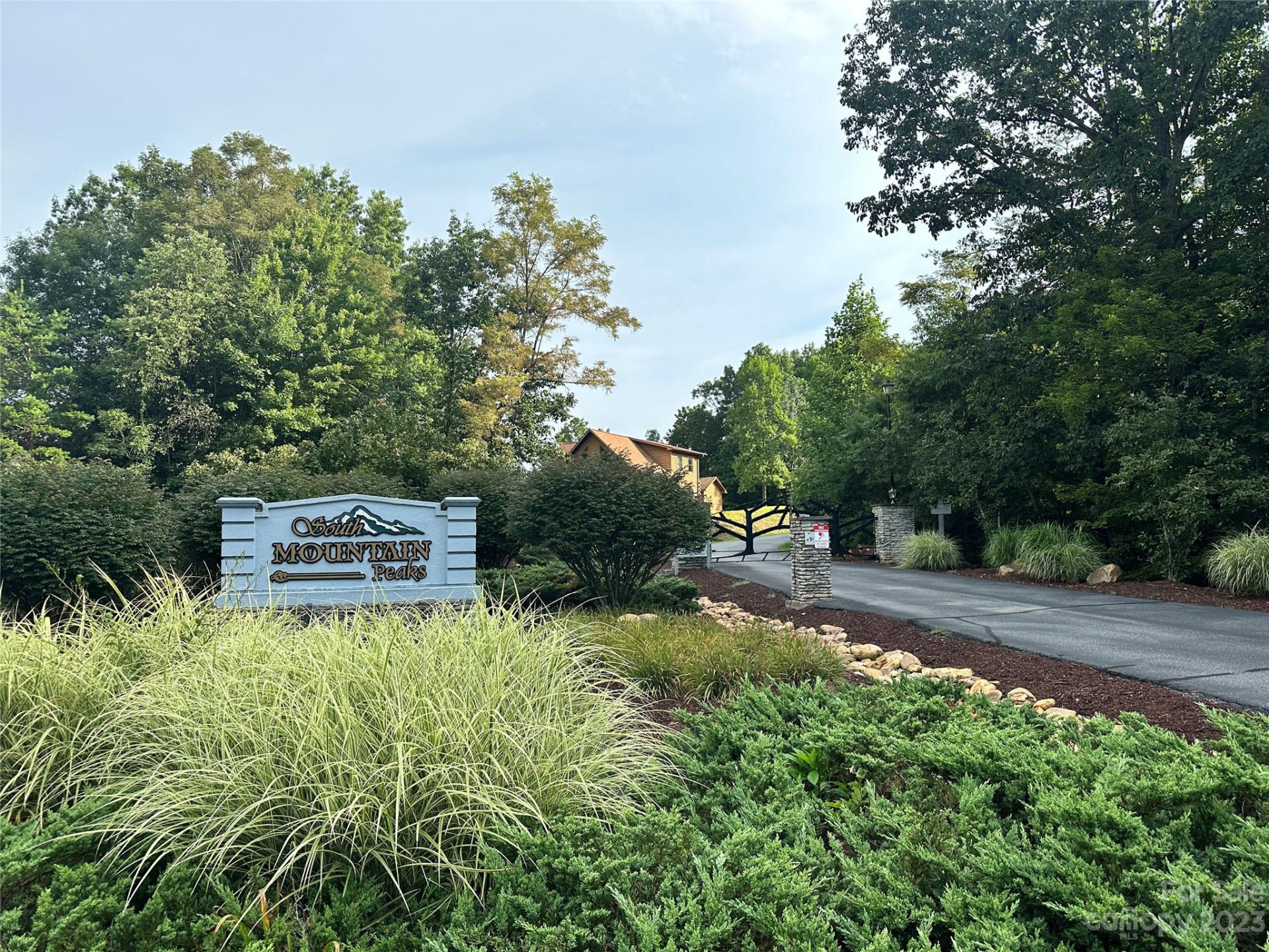 643 Woodgate Drive #40 - Photo 15