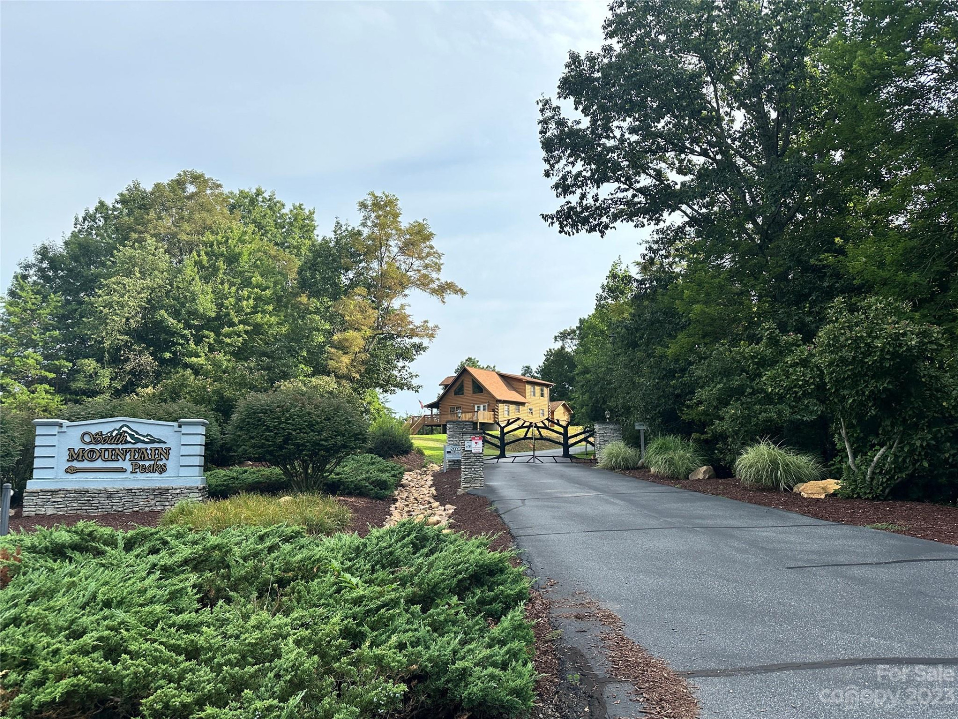 643 Woodgate Drive #40 - Photo 16