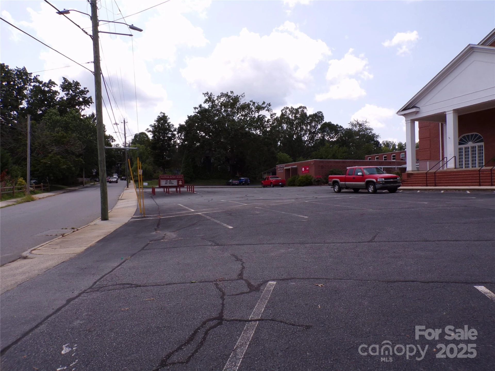 150 Westwood Place - Photo 3