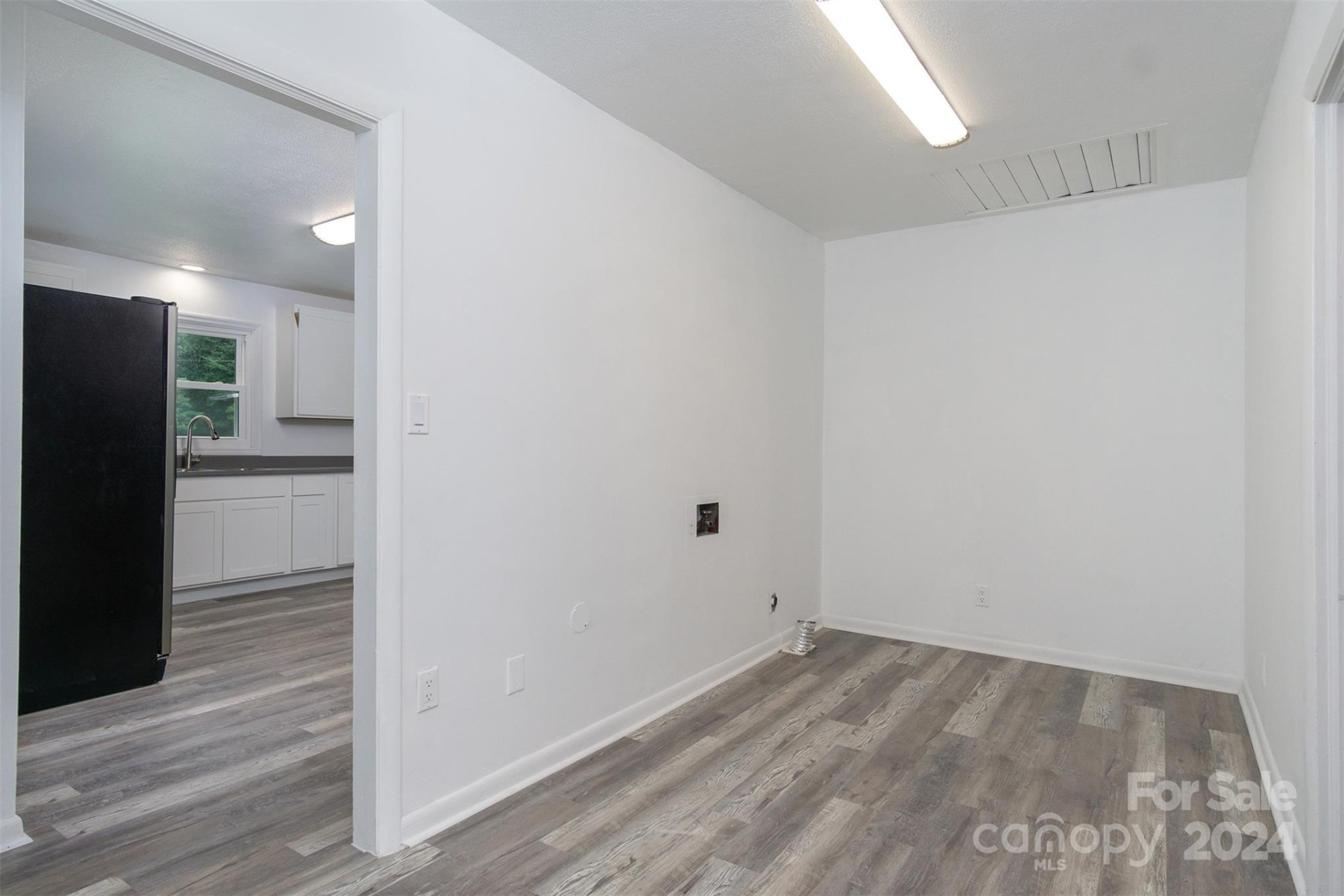 468 Deer Park Lake Road - Photo 8