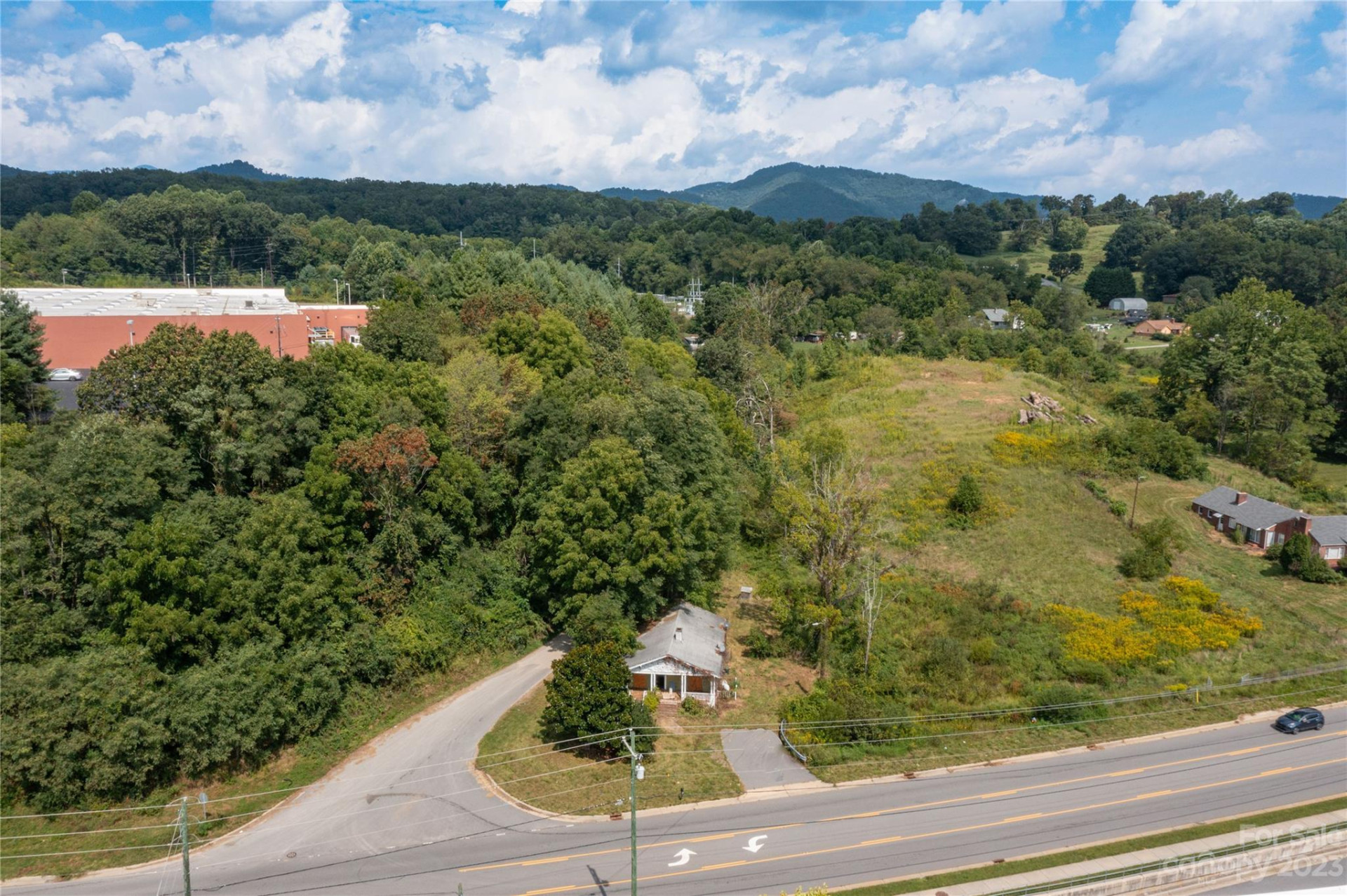 271 Howell Mill Road - Photo 2