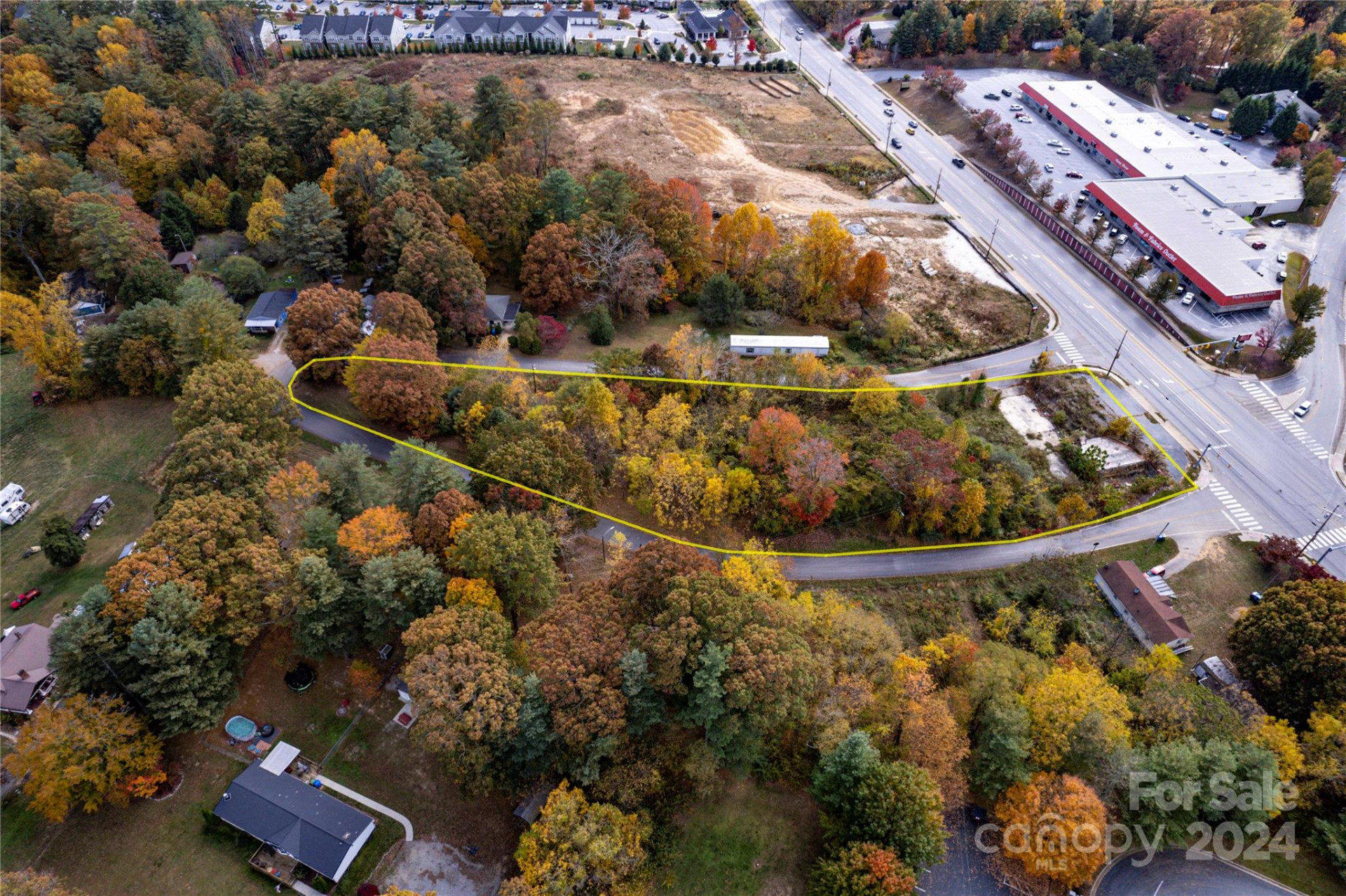 3008 Hendersonville Road - Photo 4