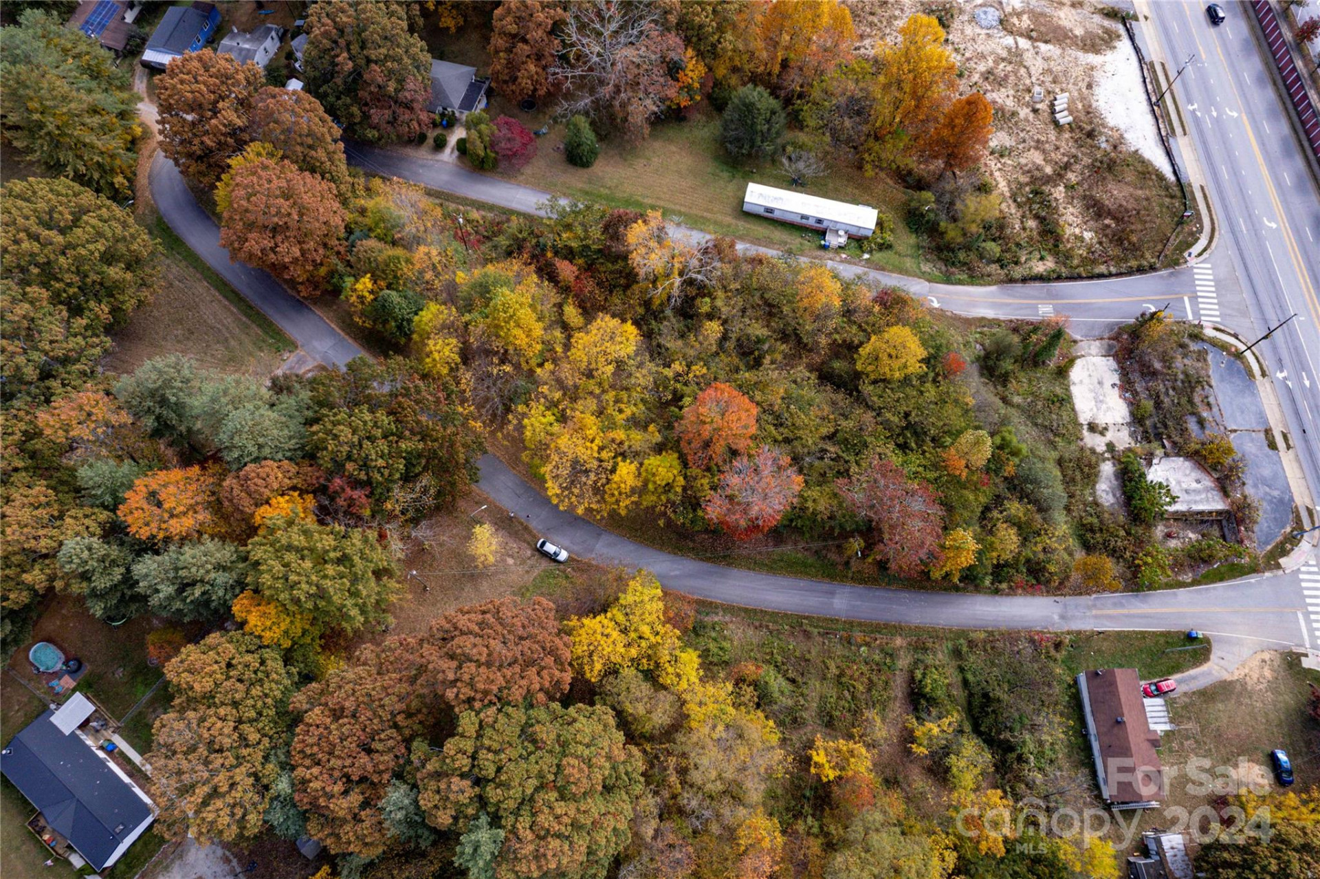 3008 Hendersonville Road - Photo 5