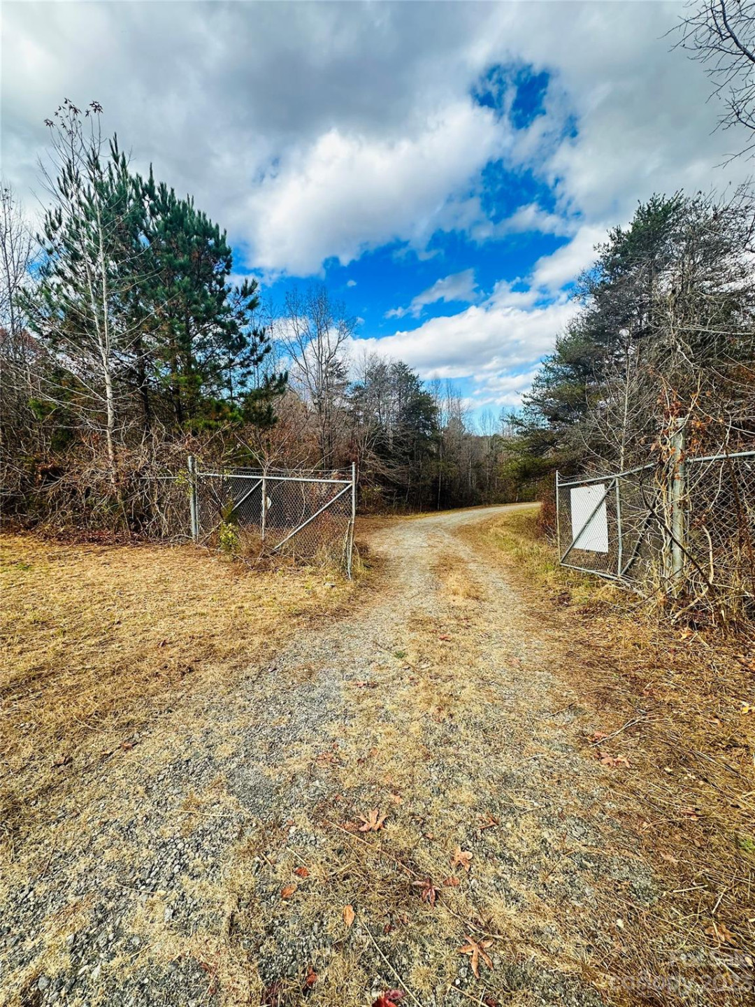 352 Sunnyview Drive - Photo 9