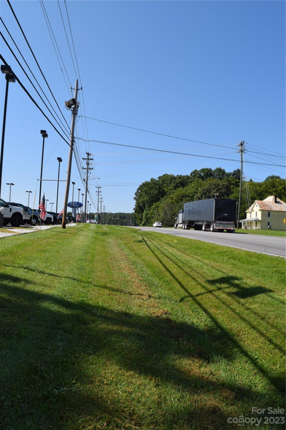 913 Jamestown Road - Photo 4