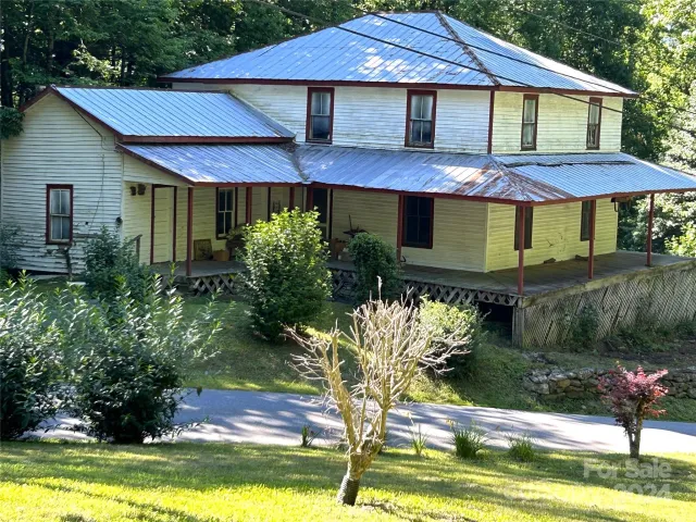 664 Woodfin Road
