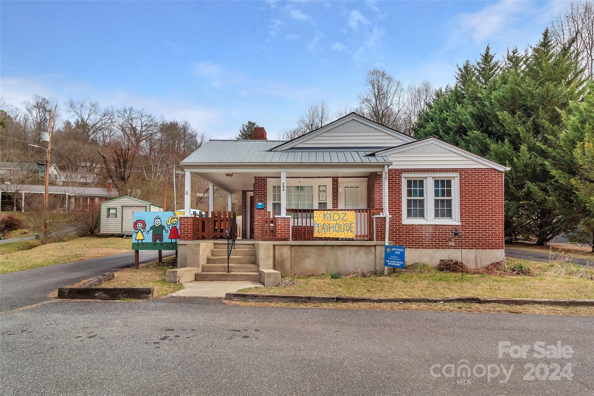 286 Skyland Drive - Photo 6