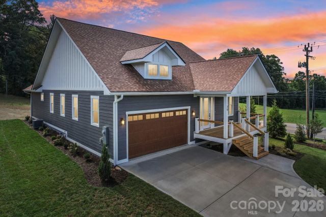 20 Maple Knoll Drive