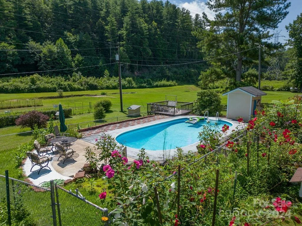 63 Evergreen Cove - Photo 2