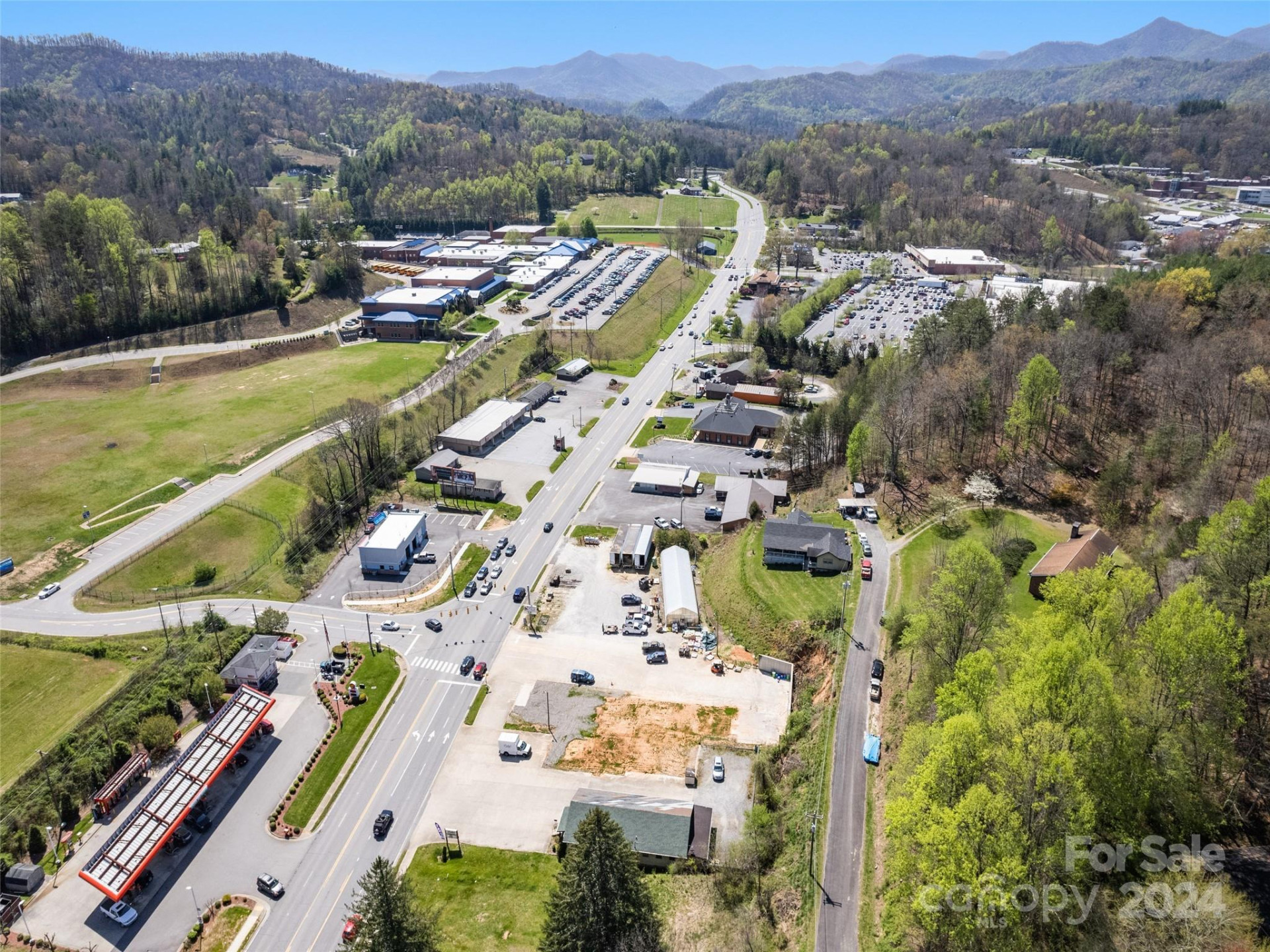 1526 East Main Street - Photo 4