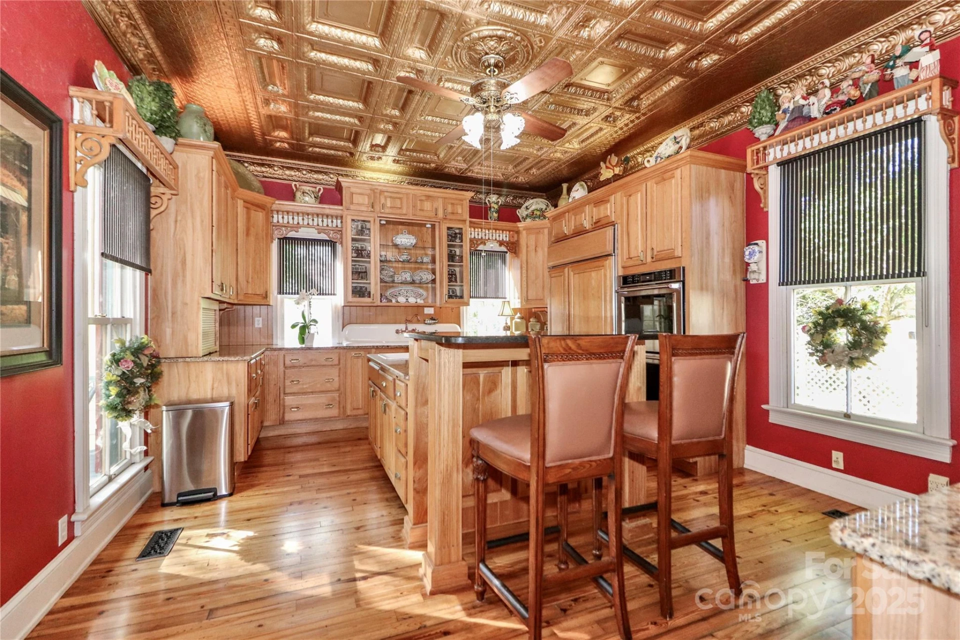 235 Walnut Street - Photo 17