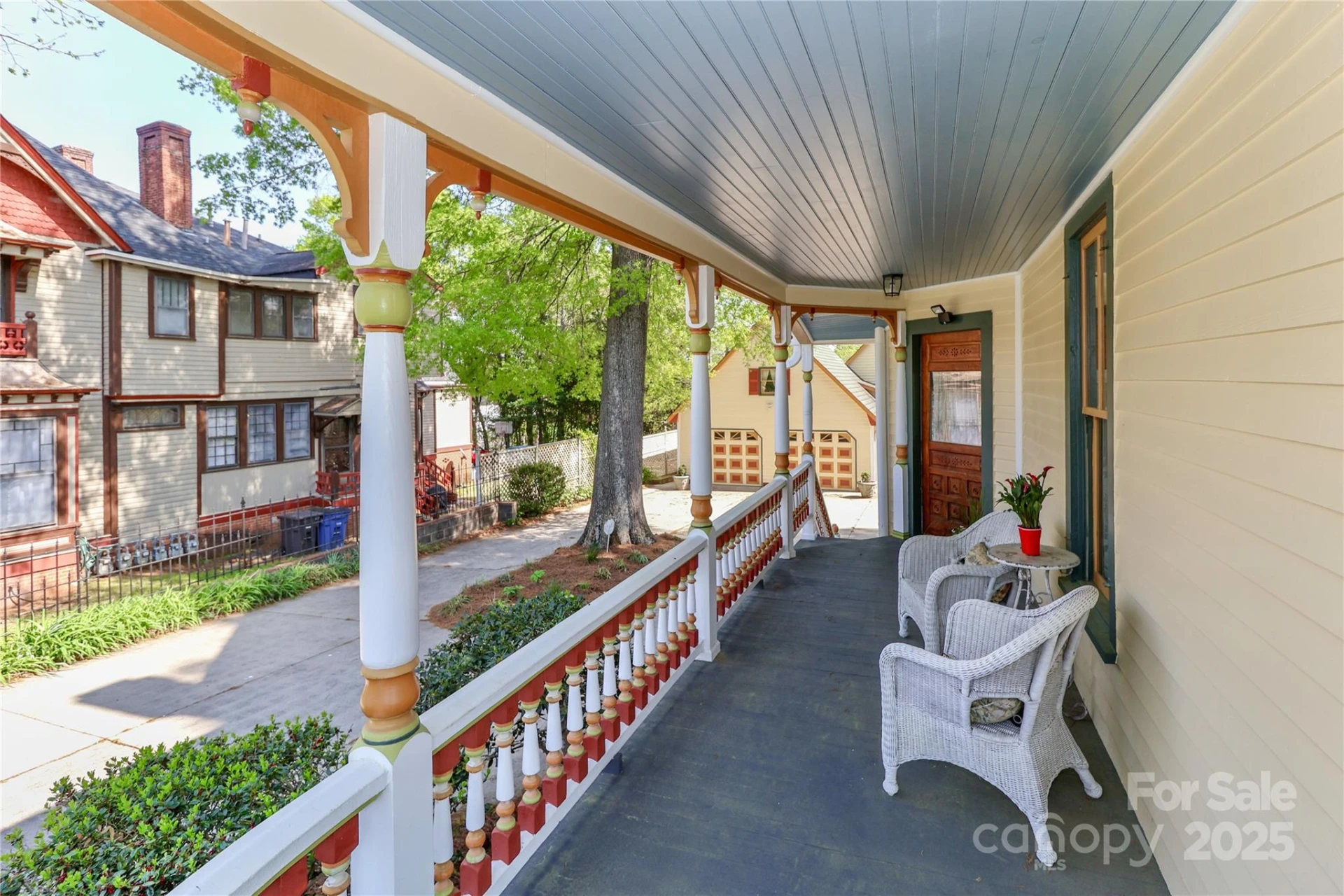 235 Walnut Street - Photo 4