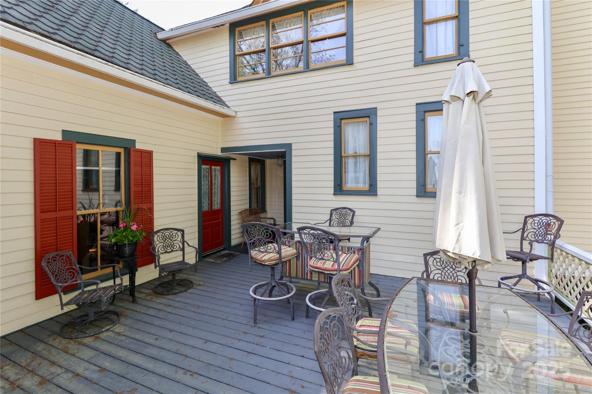 235 Walnut Street - Photo 37
