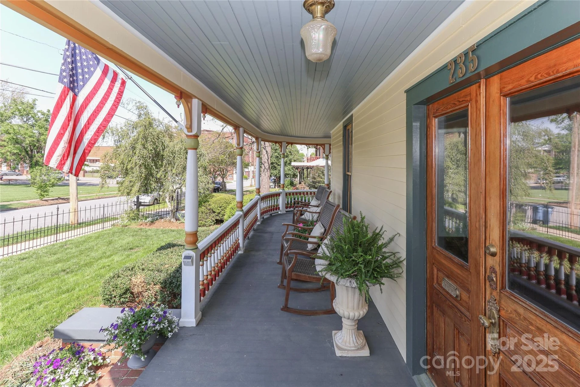 235 Walnut Street - Photo 6