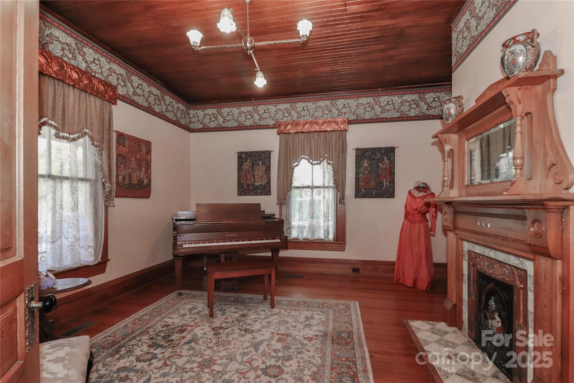 235 Walnut Street - Photo 9