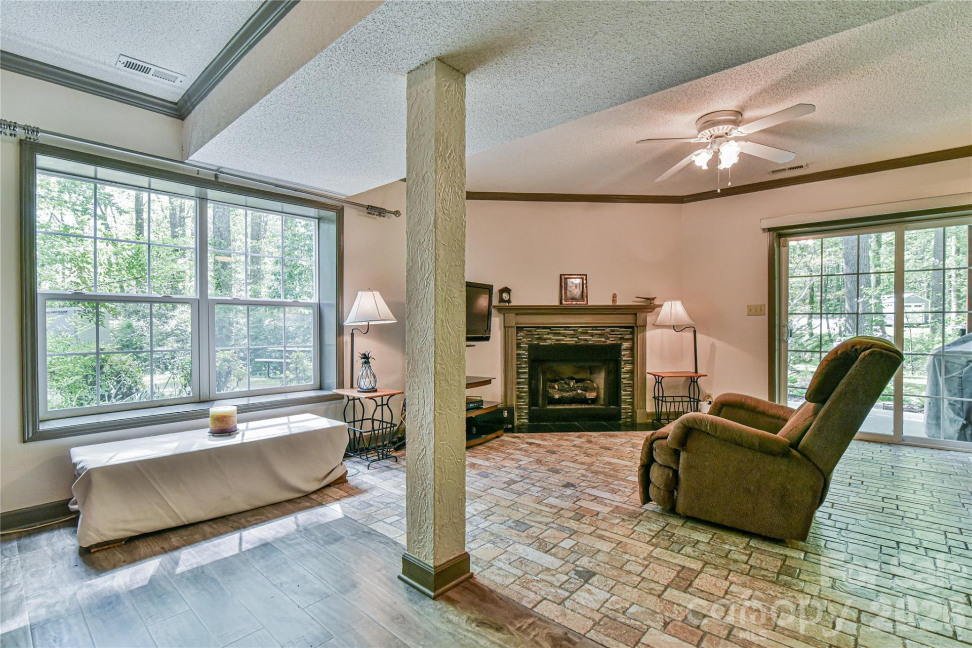 145 Fox Glen Drive - Photo 9