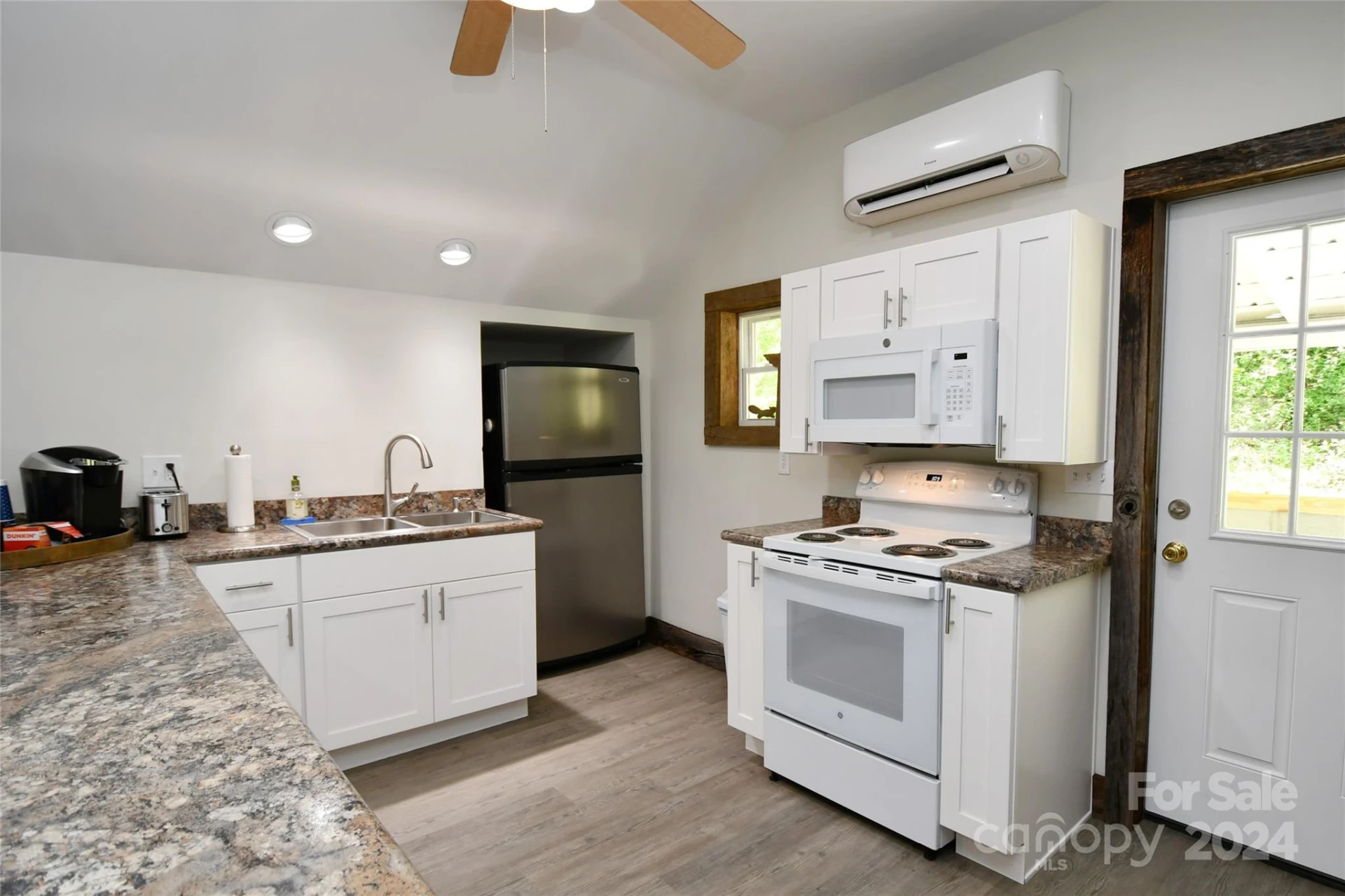 2180 Pigeon Roost Road - Photo 15
