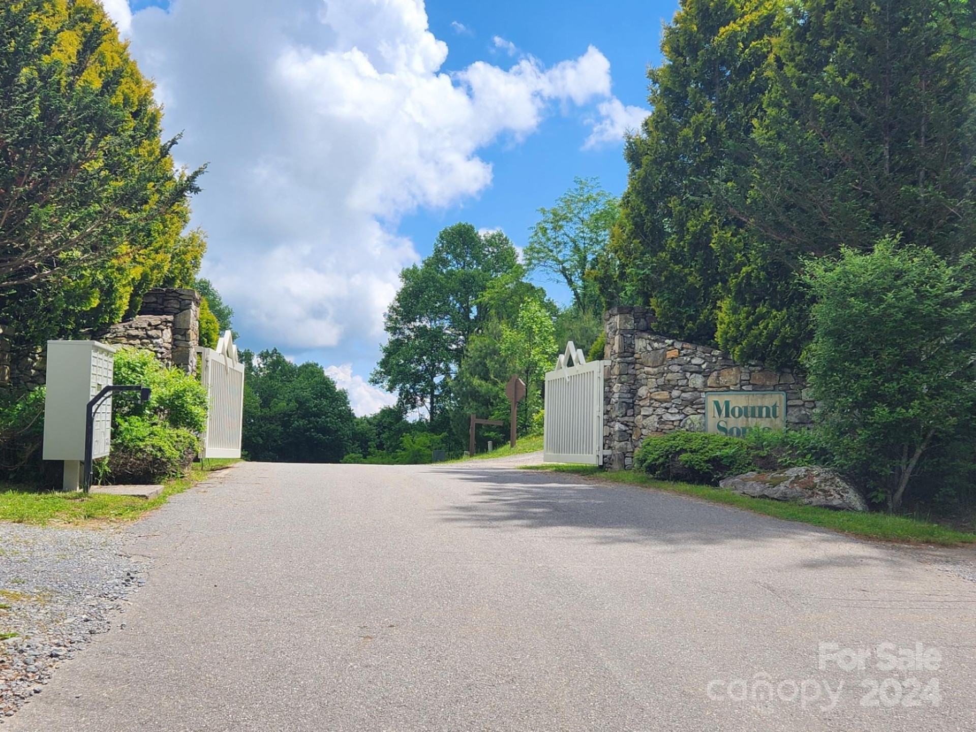 000 Chandra Lane #402 - Photo 2