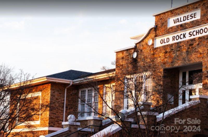 957 Martinat Drive #4 - Photo 8