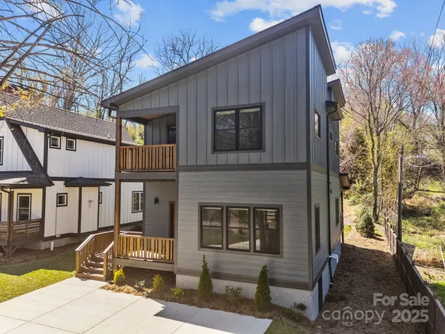 87 Glendale Avenue