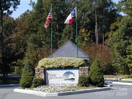 212 Potters Landing