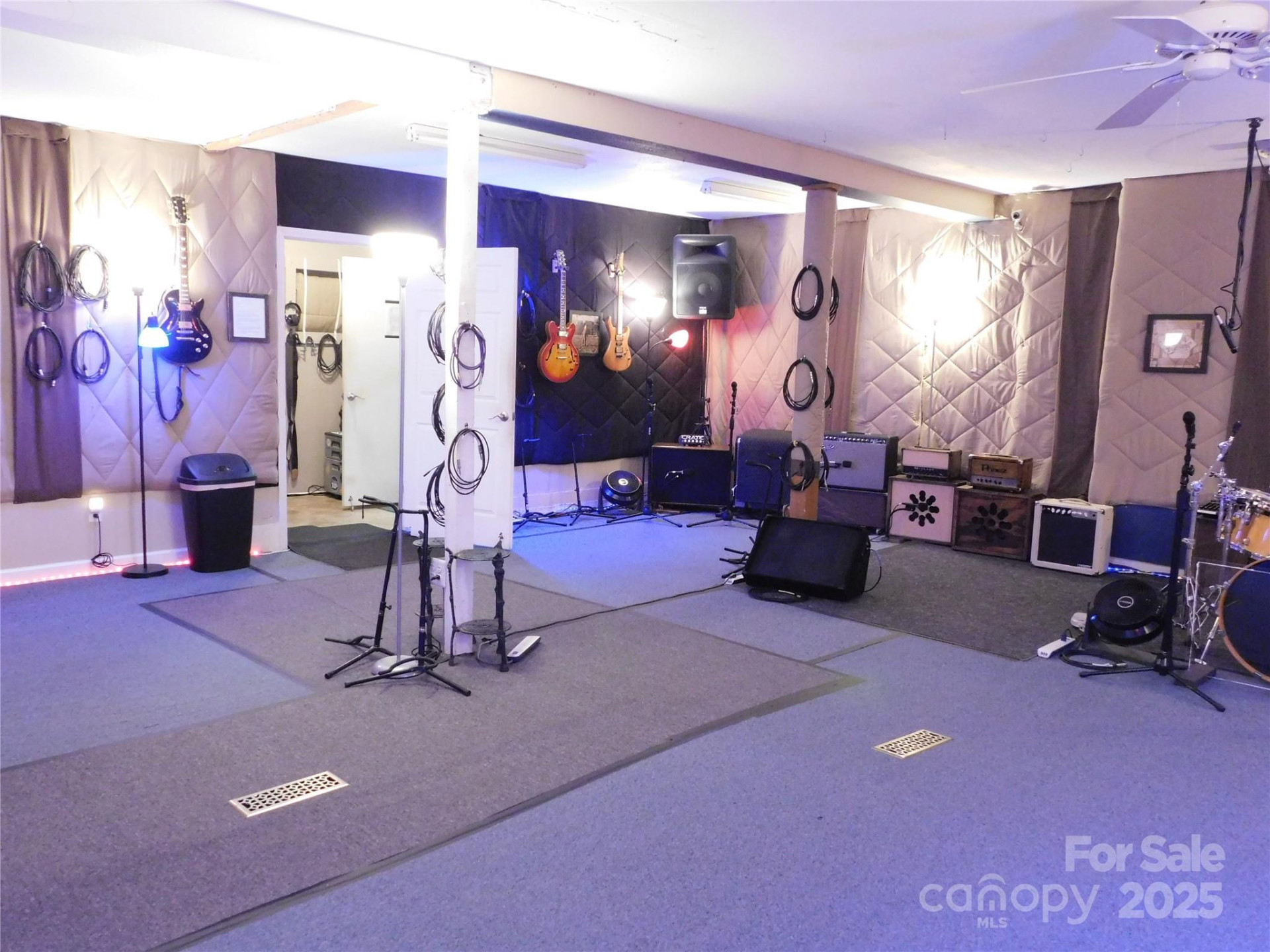 7320 Asheville Highway - Photo 11