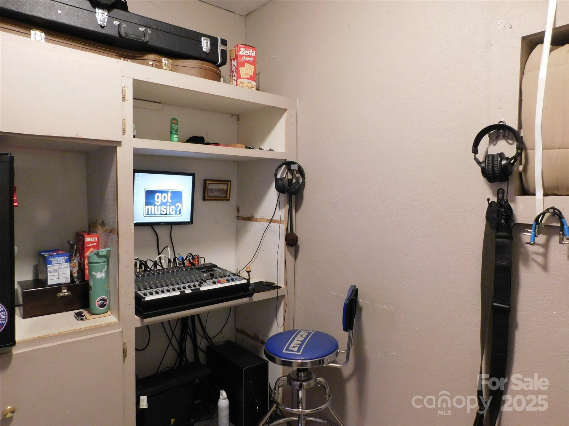 7320 Asheville Highway - Photo 15