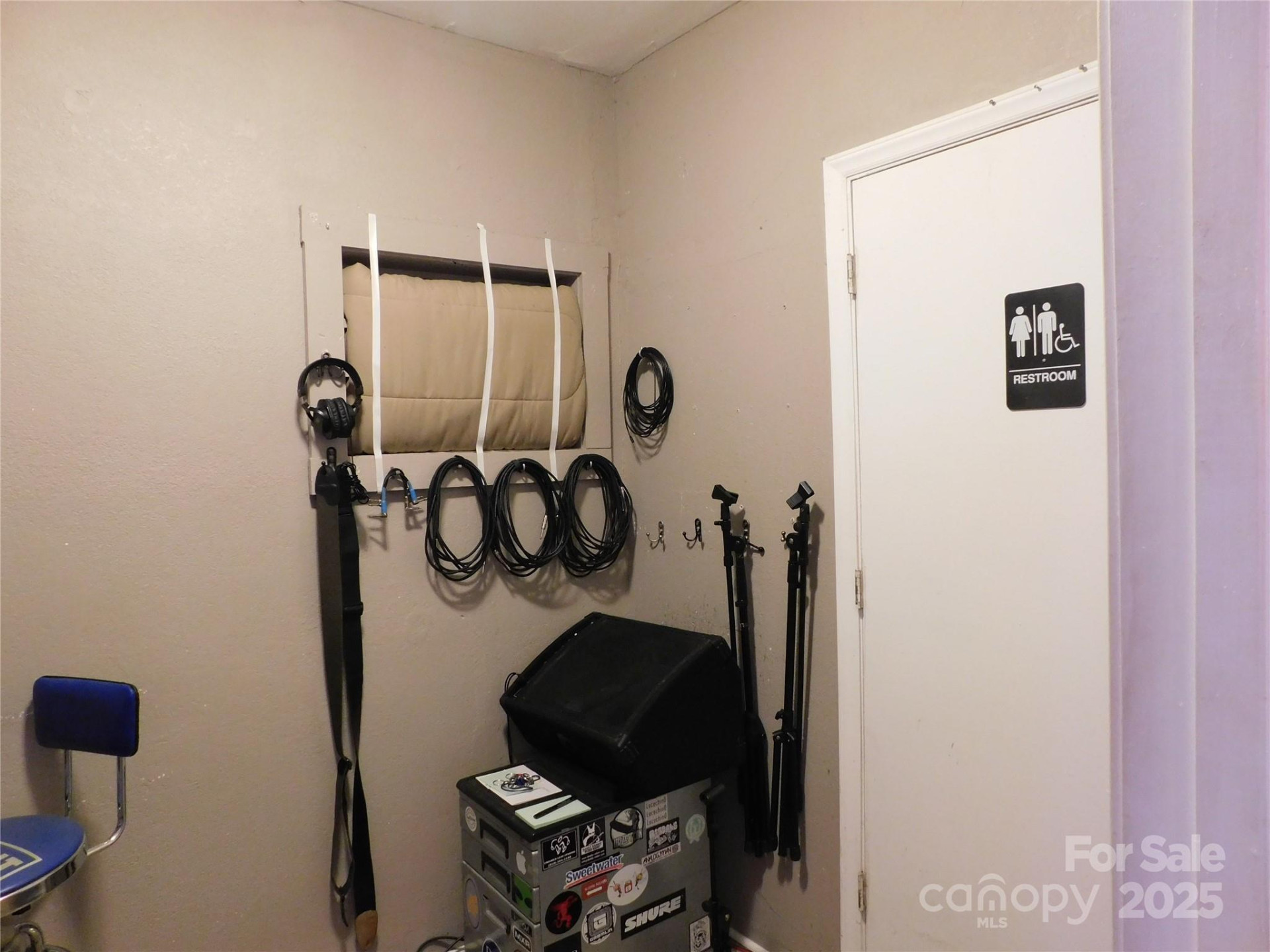 7320 Asheville Highway - Photo 16