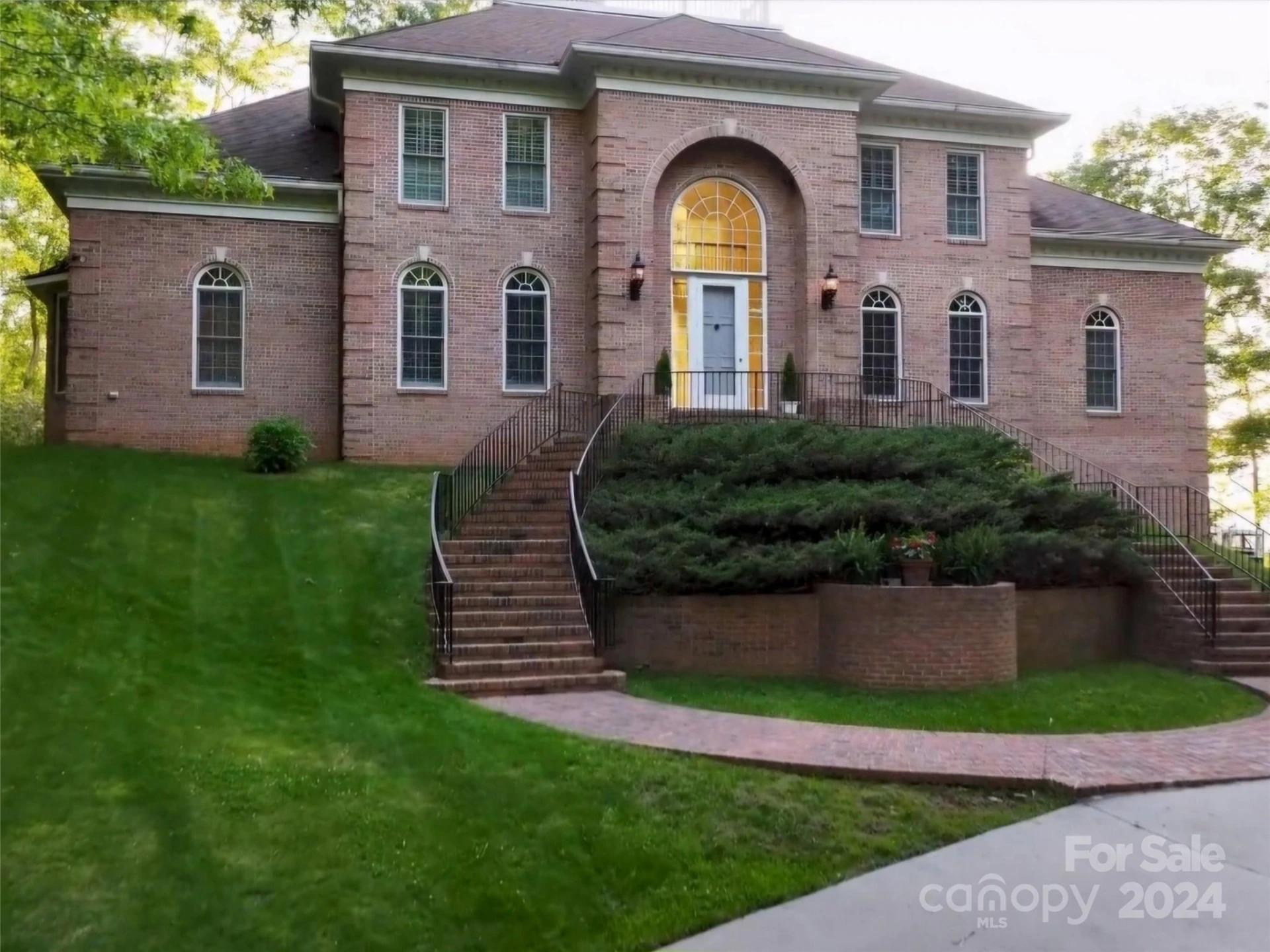 1767 Ridge Way Street - Photo 2
