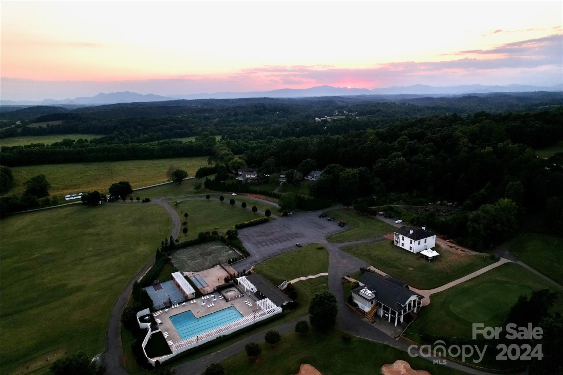 000 Moss Drive - Photo 14