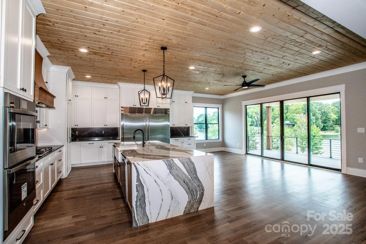 110 Emmaline Court - Photo 11
