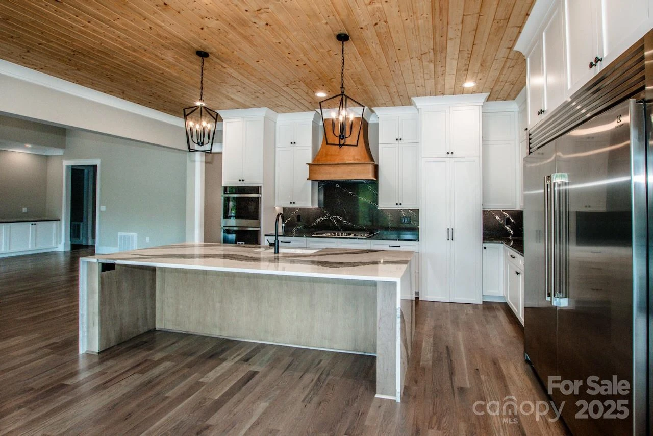 110 Emmaline Court - Photo 13