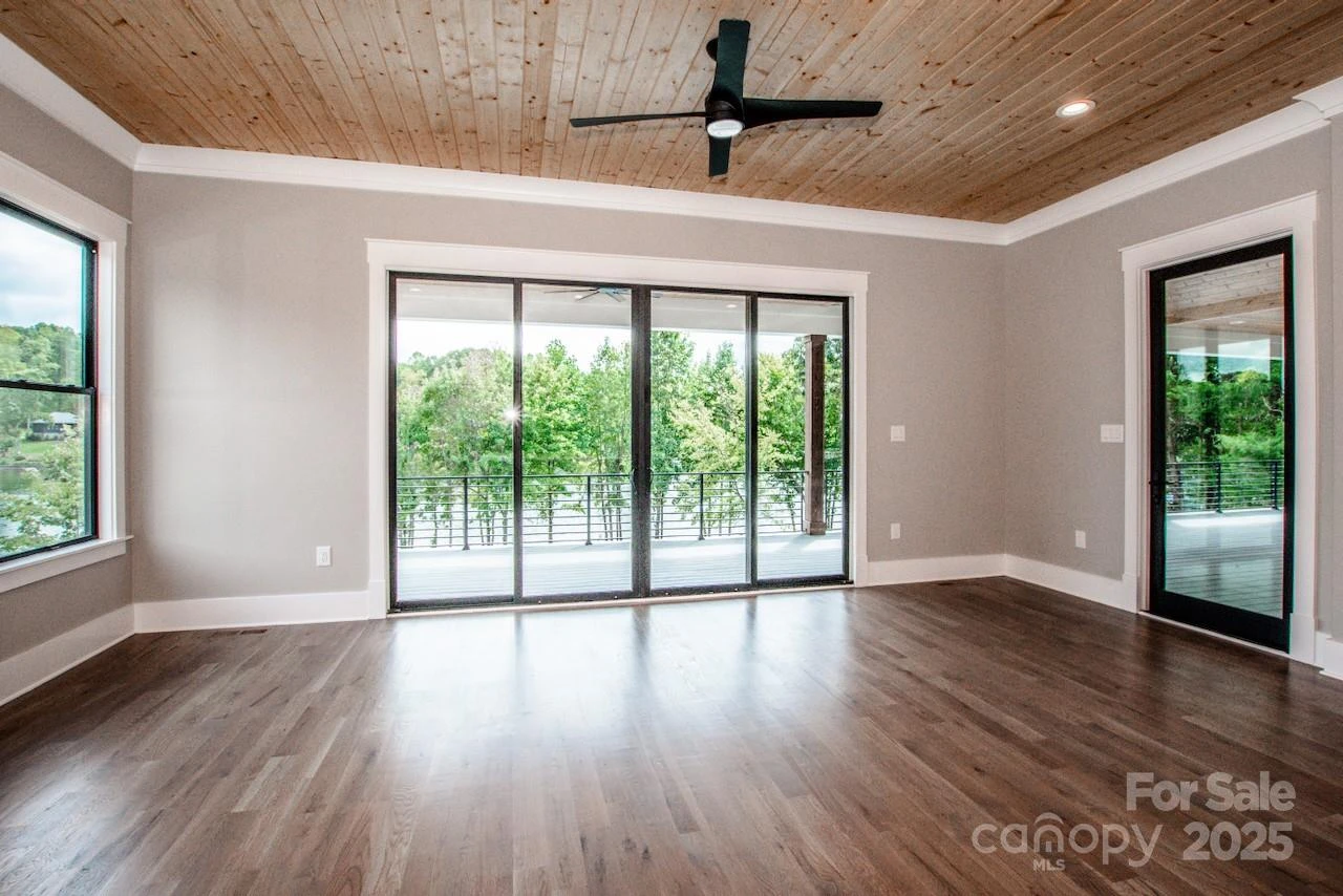 110 Emmaline Court - Photo 16