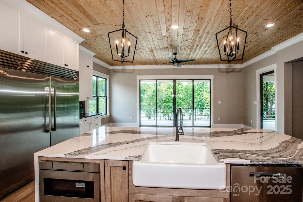 110 Emmaline Court - Photo 17