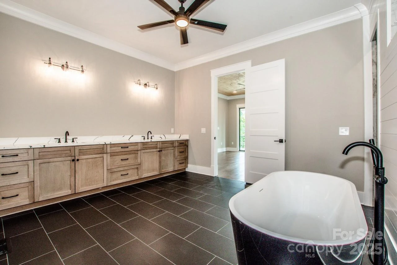 110 Emmaline Court - Photo 20